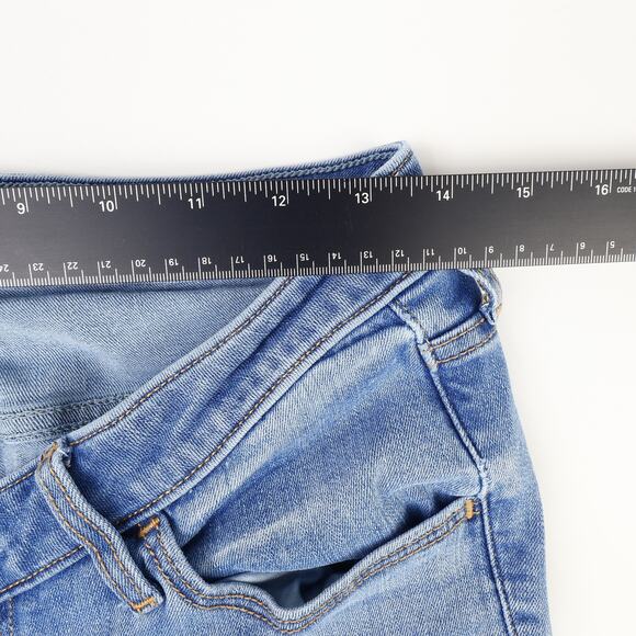 Hollister Womens 13R 31x31 Highest-Rise V-Front Soft Stretch Jeans Wide Flare - Picture 4 of 8